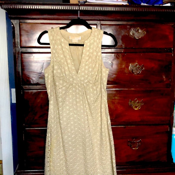 Beautiful MK dress with lovely lace detailing and gold thread throughout. - Picture 1 of 3